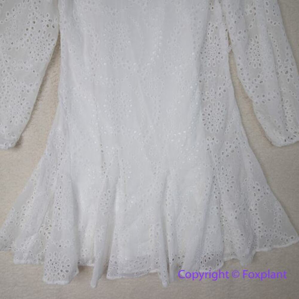 New! White House Black Market Long Sleeve Eyelet Shirt Dress mini ecru, size 6 - Picture 12 of 13